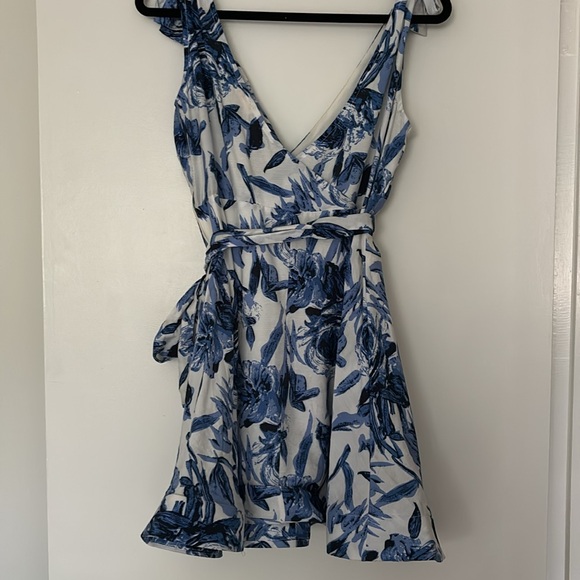 EUC✨ floral dress - Picture 6 of 6